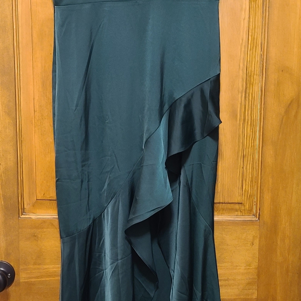 Womens Fashion Nova she said yes satin maxi dress hunter green size medium